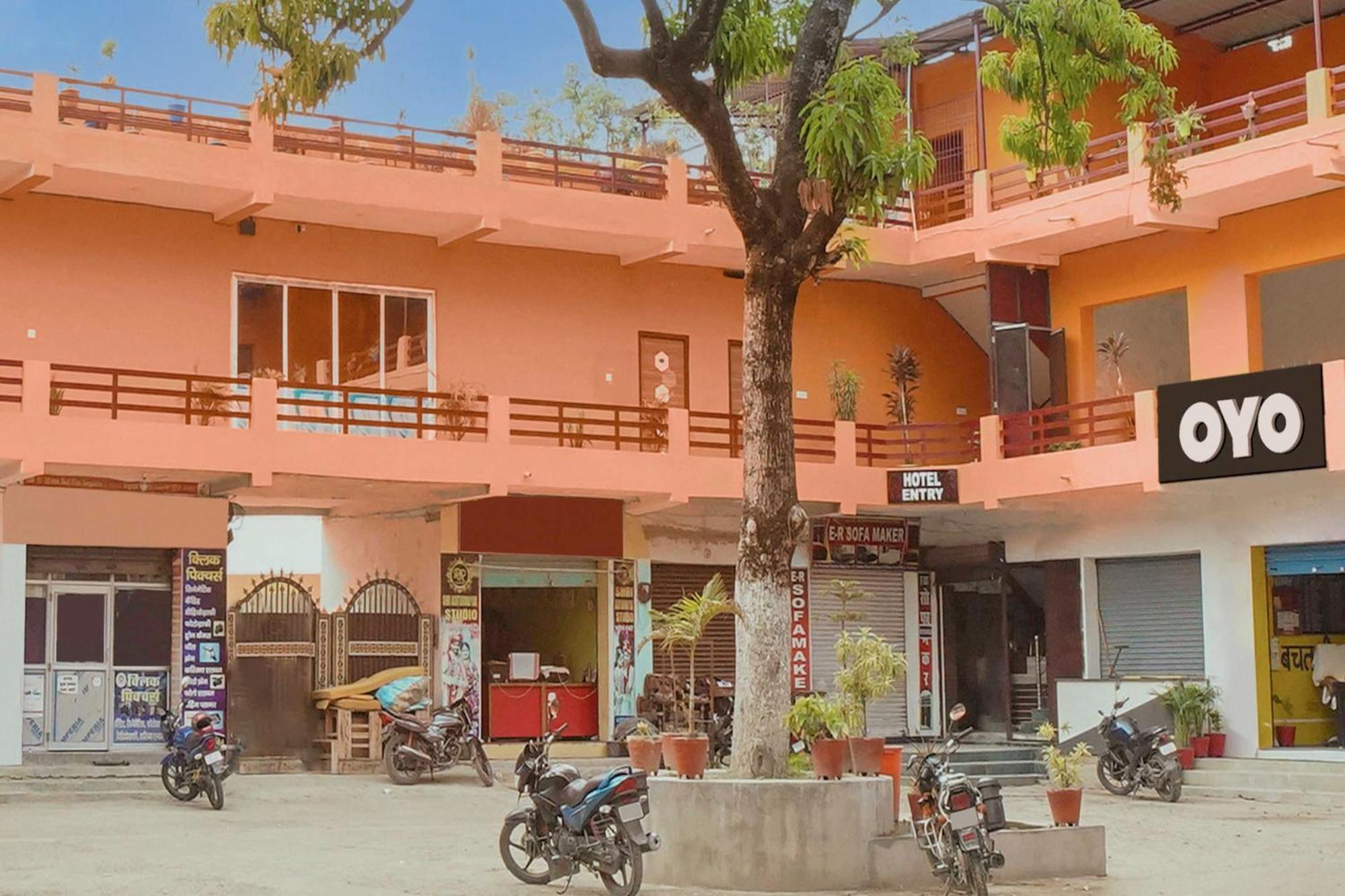 Oyo Flagship 81389 Hotel Siddhi Vinayak Motihari Kültér fotó