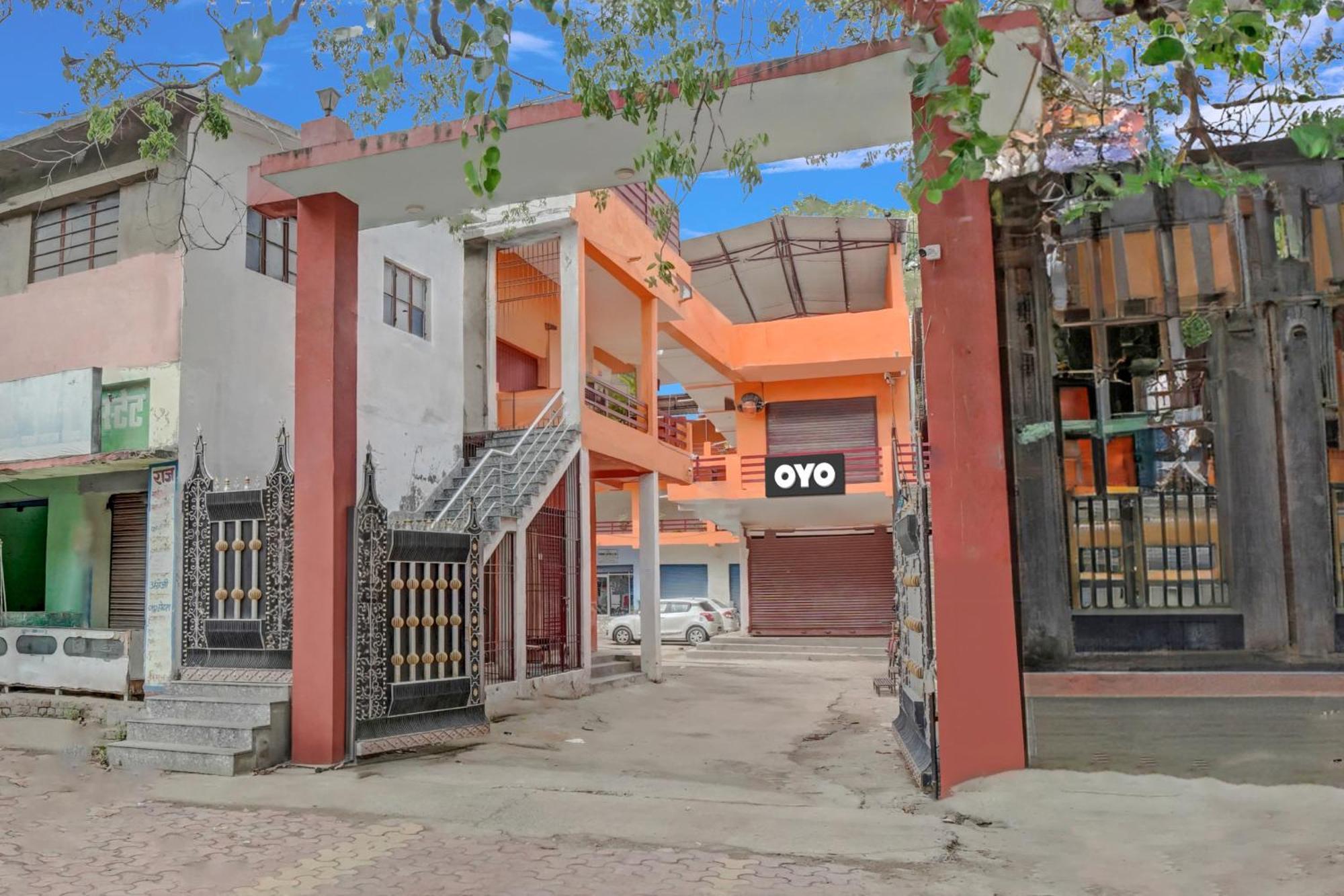 Oyo Flagship 81389 Hotel Siddhi Vinayak Motihari Kültér fotó