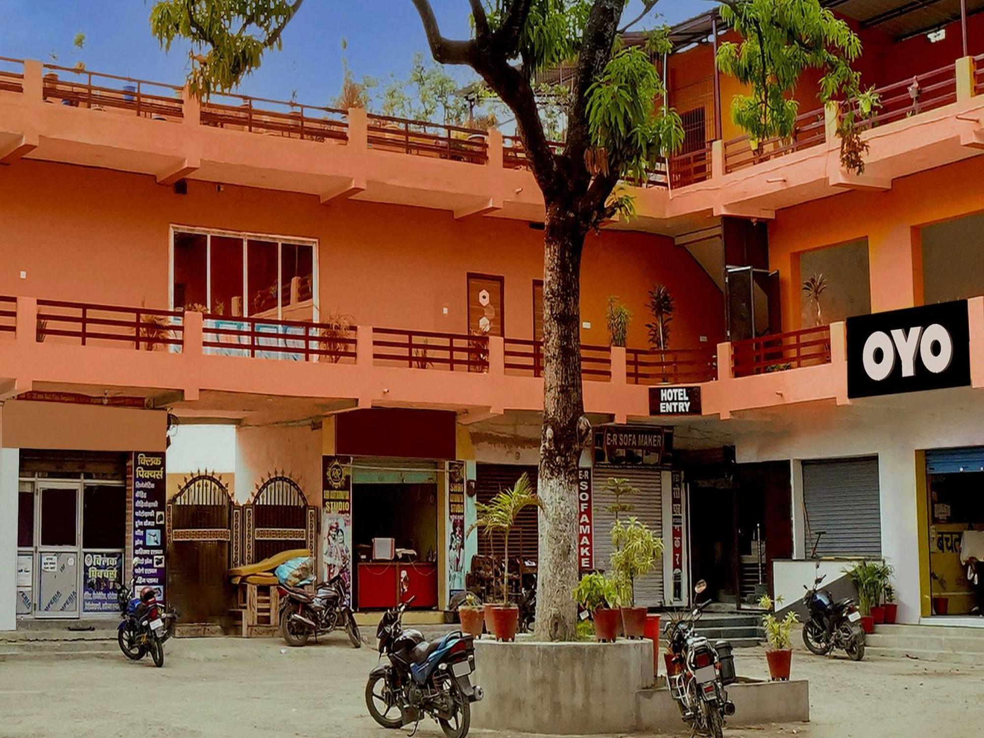 Oyo Flagship 81389 Hotel Siddhi Vinayak Motihari Kültér fotó